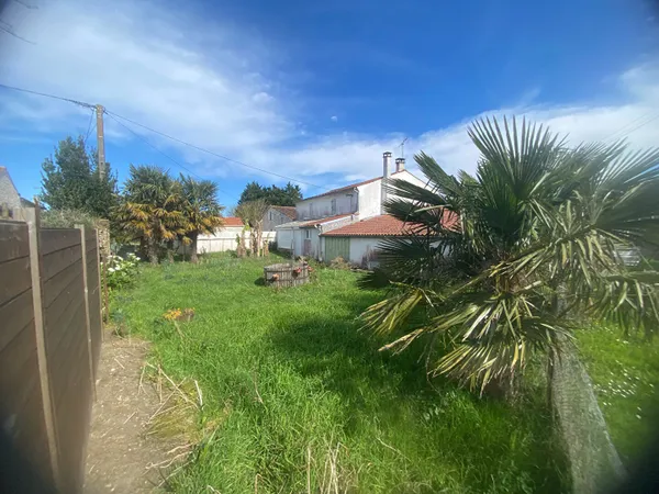 Maison à rénover , 135 m2, 7 piéces,5 chambres