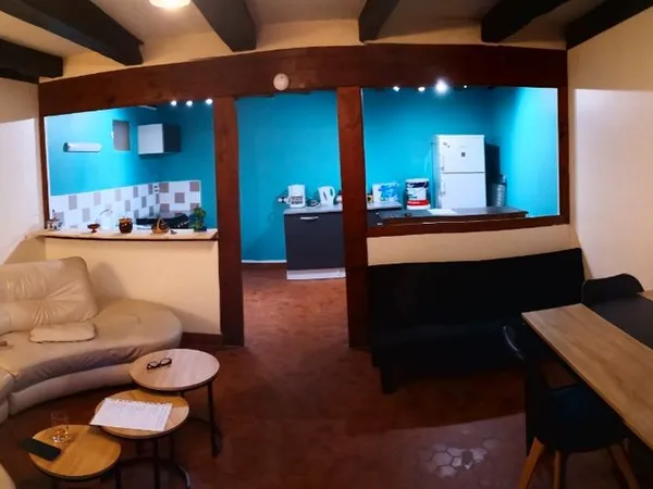 Vend maison plein centre Lussac les châteaux