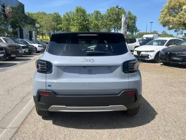 Jeep Avenger electrique 156ch 115kw summit — photo 5