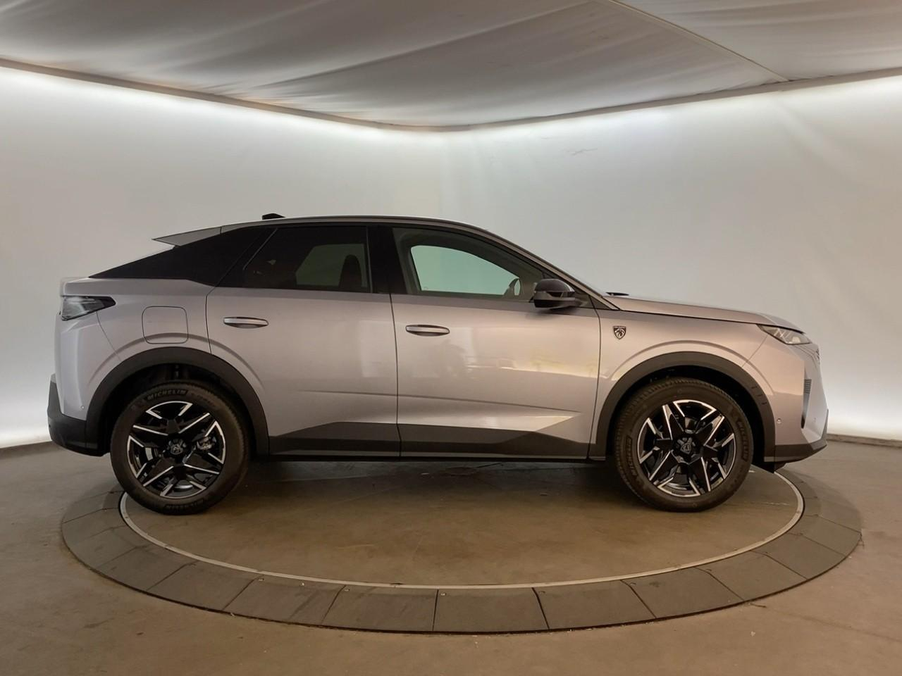 Peugeot 3008 hybrid 145 e-dcs6 gt — photo 4