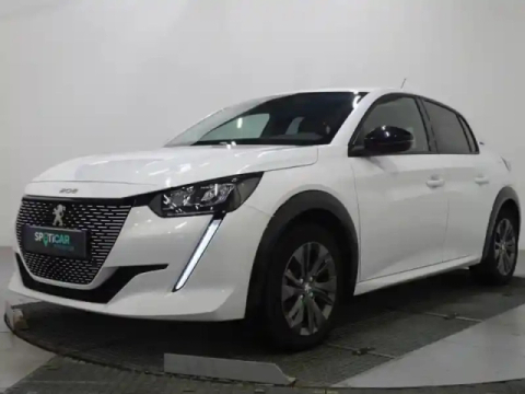 Peugeot 208 e- 136ch style