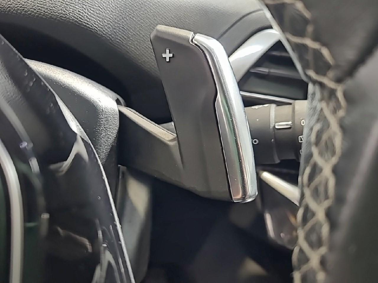 Peugeot 3008 hybrid 225 e-eat8 allure — photo 24