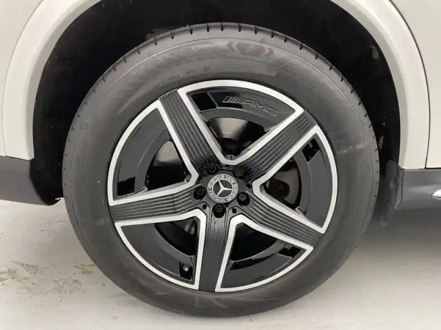 Mercedes Glc 400 e 9g-tronic 4matic — photo 19