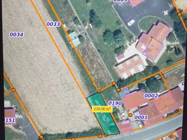 Terrain constructible 700m carré