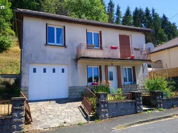 Maison "type foyer cantalien"