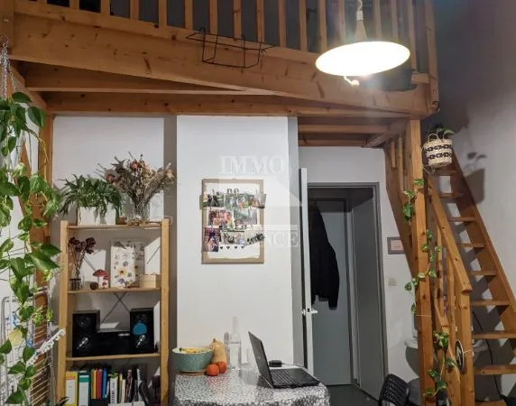 Studio 1 pièce 24 m²