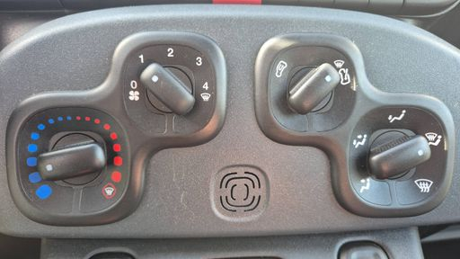 Fiat Panda 1.2 69 - Base – 2018 – 22725 km – Essence – Boîte Manuelle — photo 17