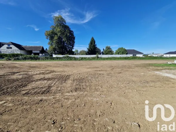 Terrain 698 m²