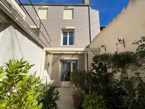 Maison 5 pièces 212 m²