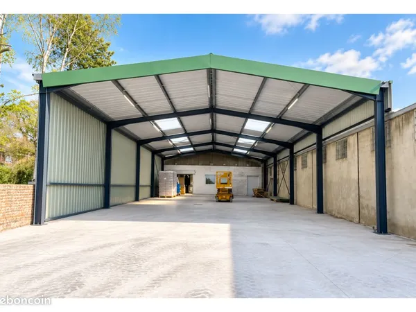 Ensemble immobilier professionnel - 1 650 m² d'espaces exploitables - Bully-les-Mines