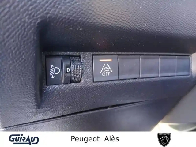Peugeot 208 puretech 100 s&amp;s bvm6 — photo 56