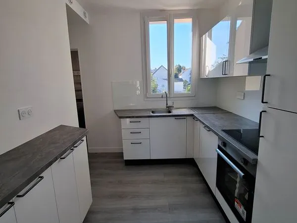 Appartement T3 lumineux et traversant - état neuf, proche gare