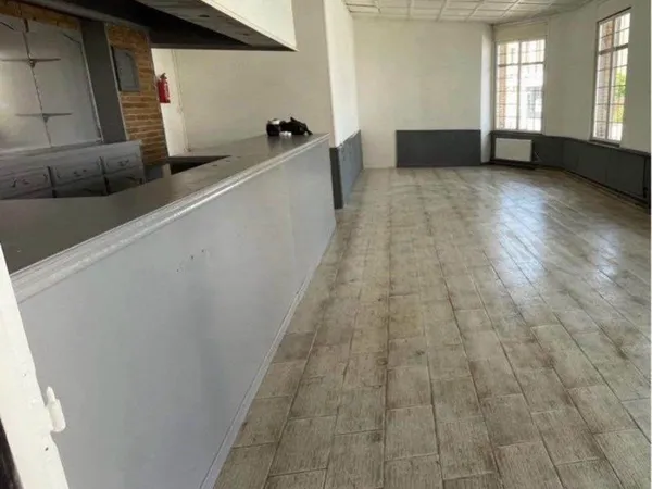 LOCAL COMMERCIAL 60 m² - AUCHEL CENTRE