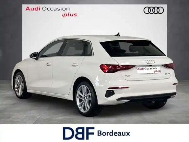 Audi A3 35 tdi 150 s tronic 7 business line — photo 3