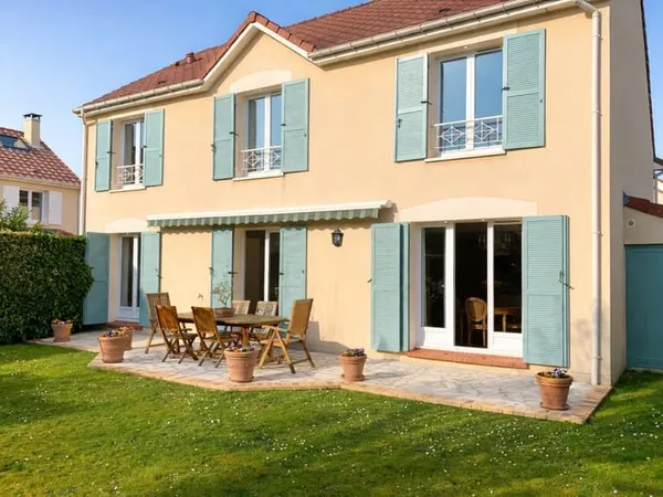 Maison Margency 8 pièce(s) 160 m2
