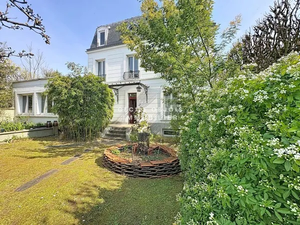 Maison bourgeoise 6 pièces 4 chambres