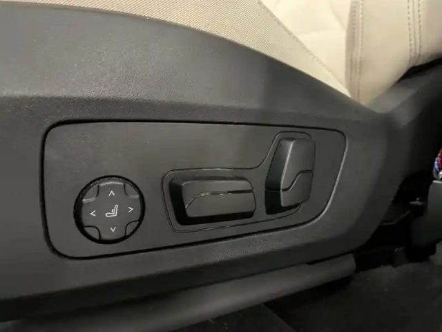 Bmw X1 xdrive30e 326ch m sport — photo 24