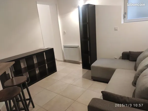 Grand studio meuble gallargues le montueux