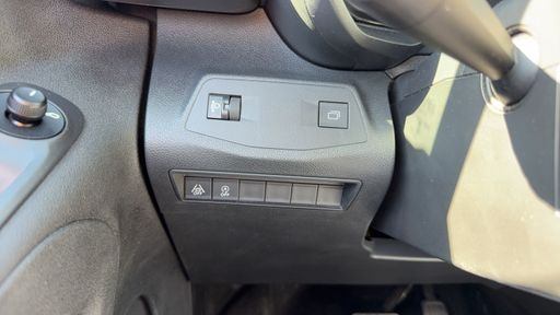 Citroen Berlingo Fourgon XL 1.5 BlueHDi 130 EAT8 - Van – 2025 – 27389 km – Diesel – Boîte Automatique — photo 5