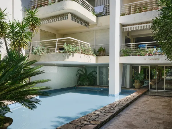 Appartement vue mer dernier étage proche Croisette Cannes