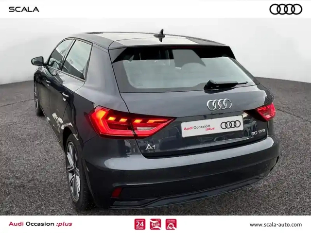Audi A1 sportback 30 tfsi 116 ch s tronic 7 — photo 3