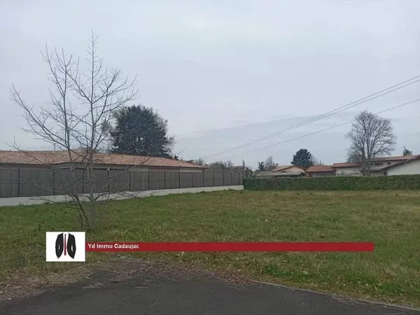 Terrain constructible 1000 m²
