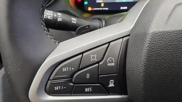 Dacia Bigster hybrid-g 150 4x4 — photo 23
