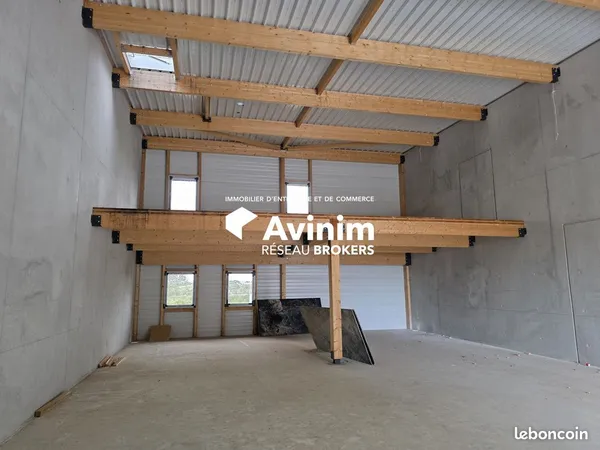 Local 227 m² Villeneuve-lès-Maguelone