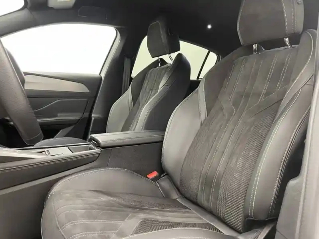 Peugeot 308 phev 180 e-eat8 — photo 21