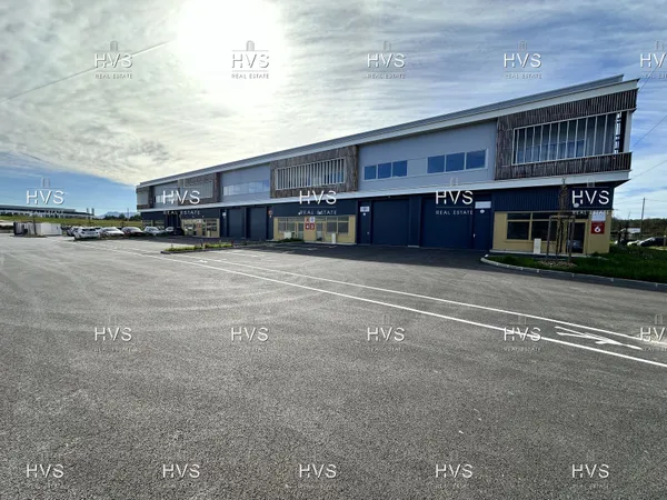 Local industriel 578 m²