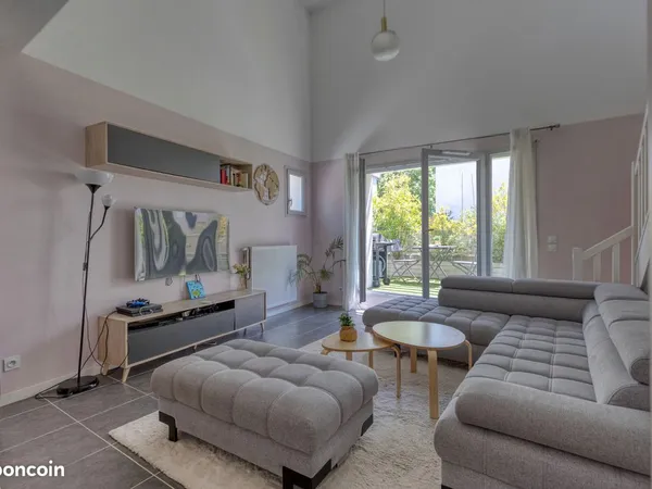 Duplex 5 pièces 93 m²