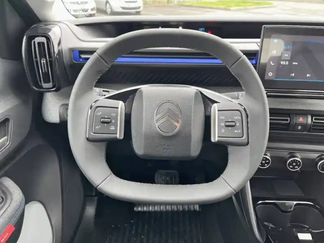 Citroën C3 hybride 110 ch e-dcs6 — photo 9