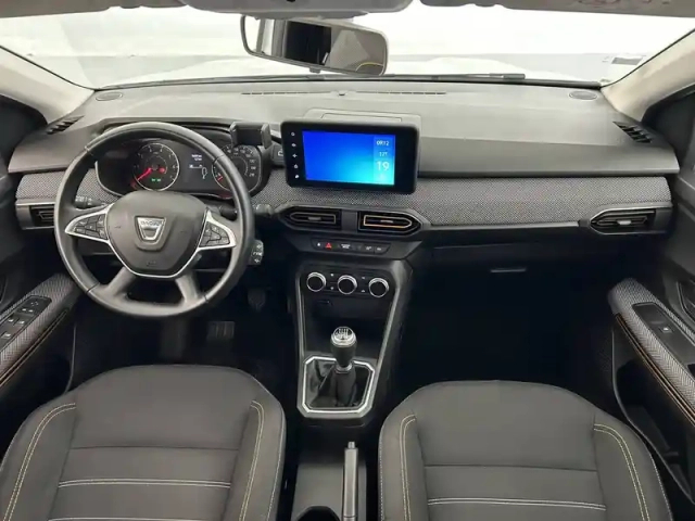 Dacia Sandero tce 90 — photo 36