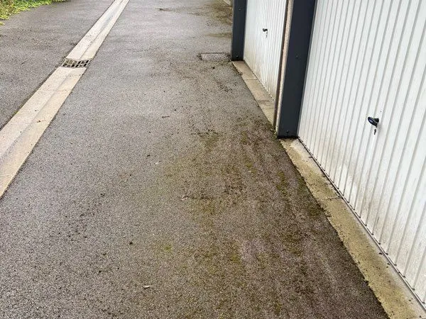 Loue garage lomme bourg