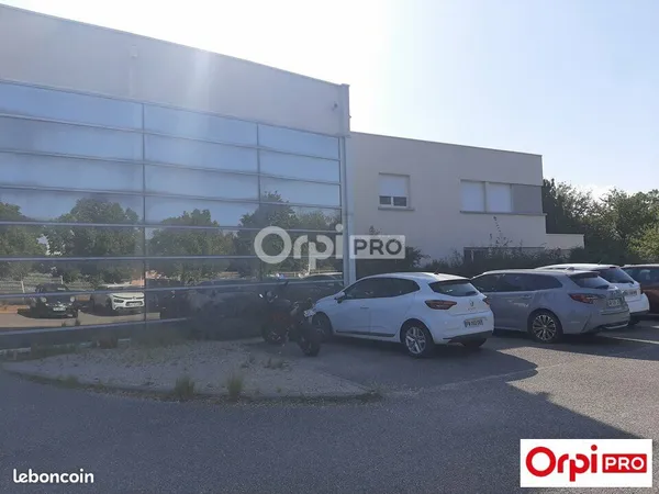 Bureau 160 m²