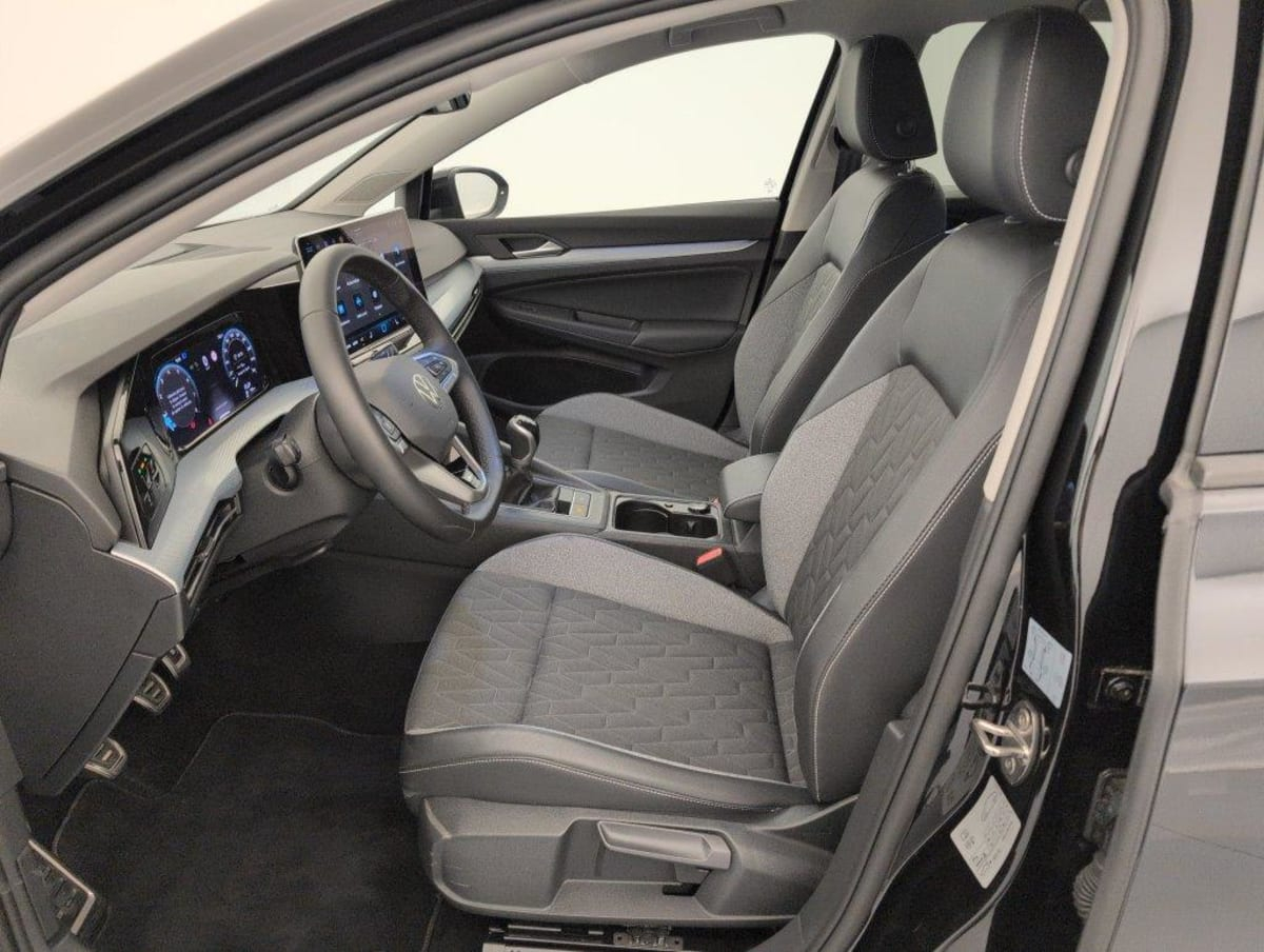 Volkswagen Golf 8 — photo 16