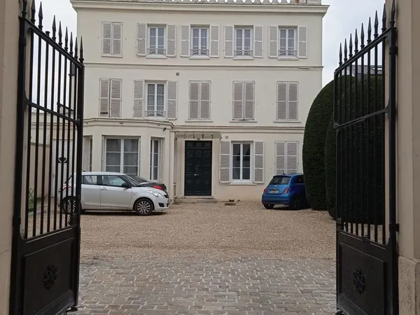 3 p 47 m2 Rue d'Albuféra