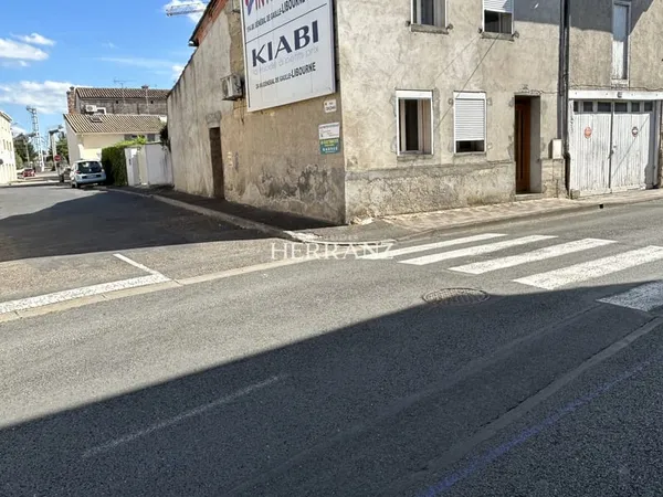 Maison de ville de 80 M2 au centre de Coutras