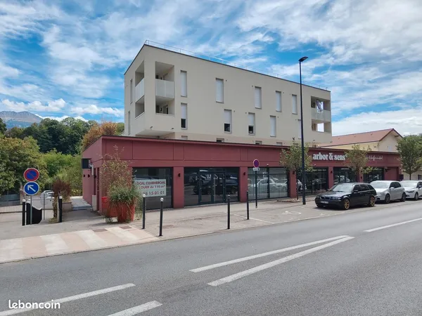 Local commercial 110 m2 Voiron