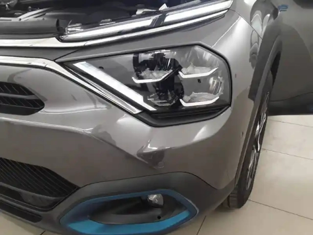 Citroën C4 e- 136 ch automatique — photo 19