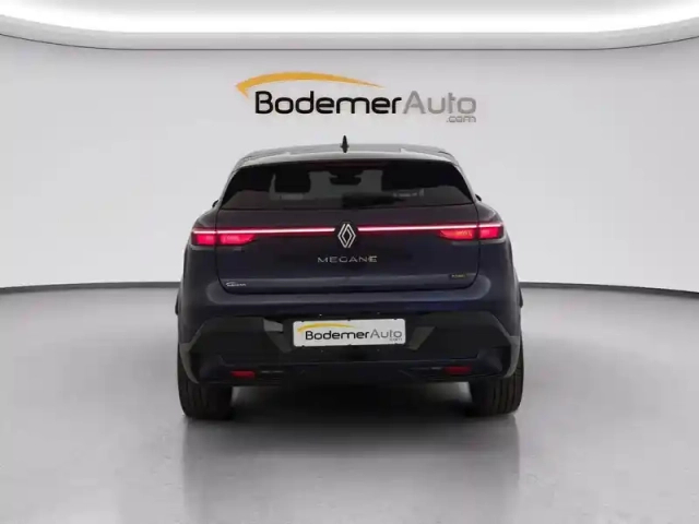 Renault Megane e-tech 220 ch autonomie confort gsr2 — photo 13