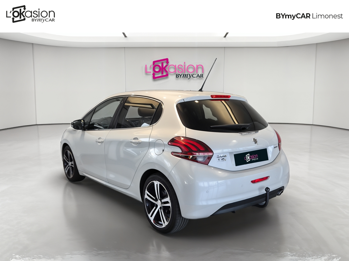 Peugeot 208 1.6 BlueHDi 100ch S&amp;S BVM5 — photo 3