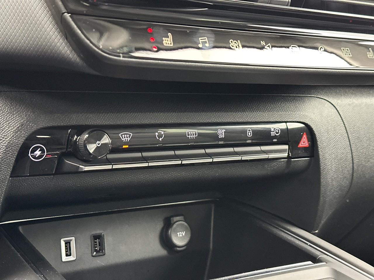 Citroën C5 Aircross hybride rechargeable 225 e-eat8 shine pack — photo 31
