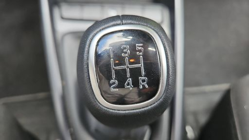 Hyundai i20 1.2 i 84 - Initia – 2023 – 71801 km – Essence – Boîte Manuelle — photo 3