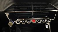 Peugeot 2008 1.2 Hybrid 145ch Style e-DCS6 — photo 26