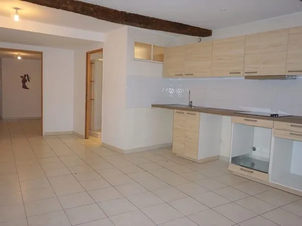 AUBAGNE - T2 en rez-de-chaussée