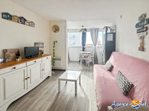 A VENDRE STUDIO AVEC PARKING