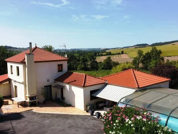Exclusivité ! A vendre secteur de Castéra-Verduzan: Très belle maison en excellent état avec piscine