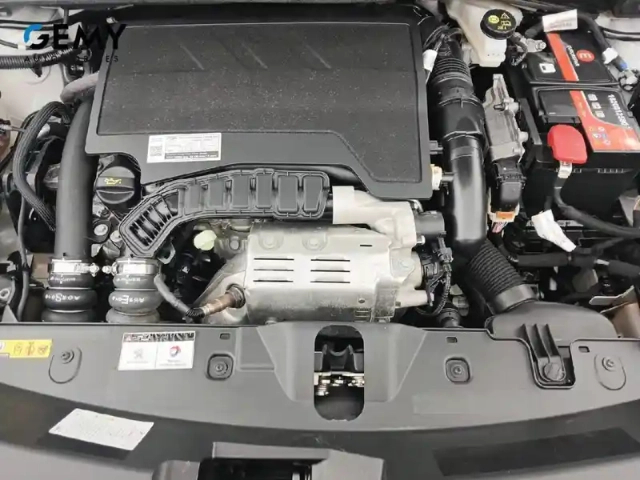 Peugeot 2008 puretech 130 s&amp;s eat8 — photo 38