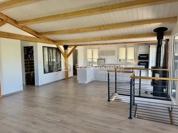 Maison 5 pièces 213 m²